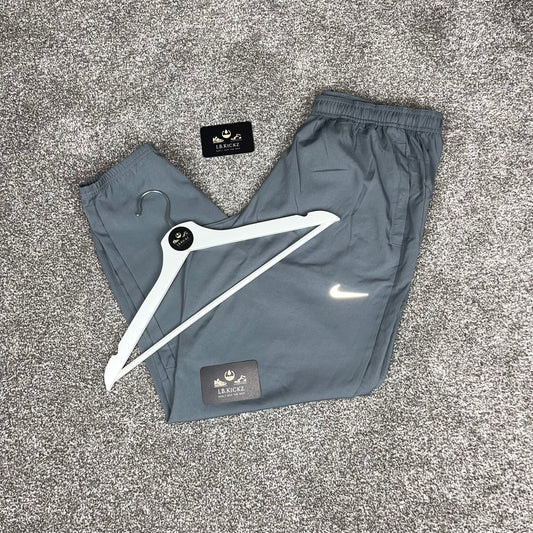 Nike Challenger Woven Track Pants 'Grey'