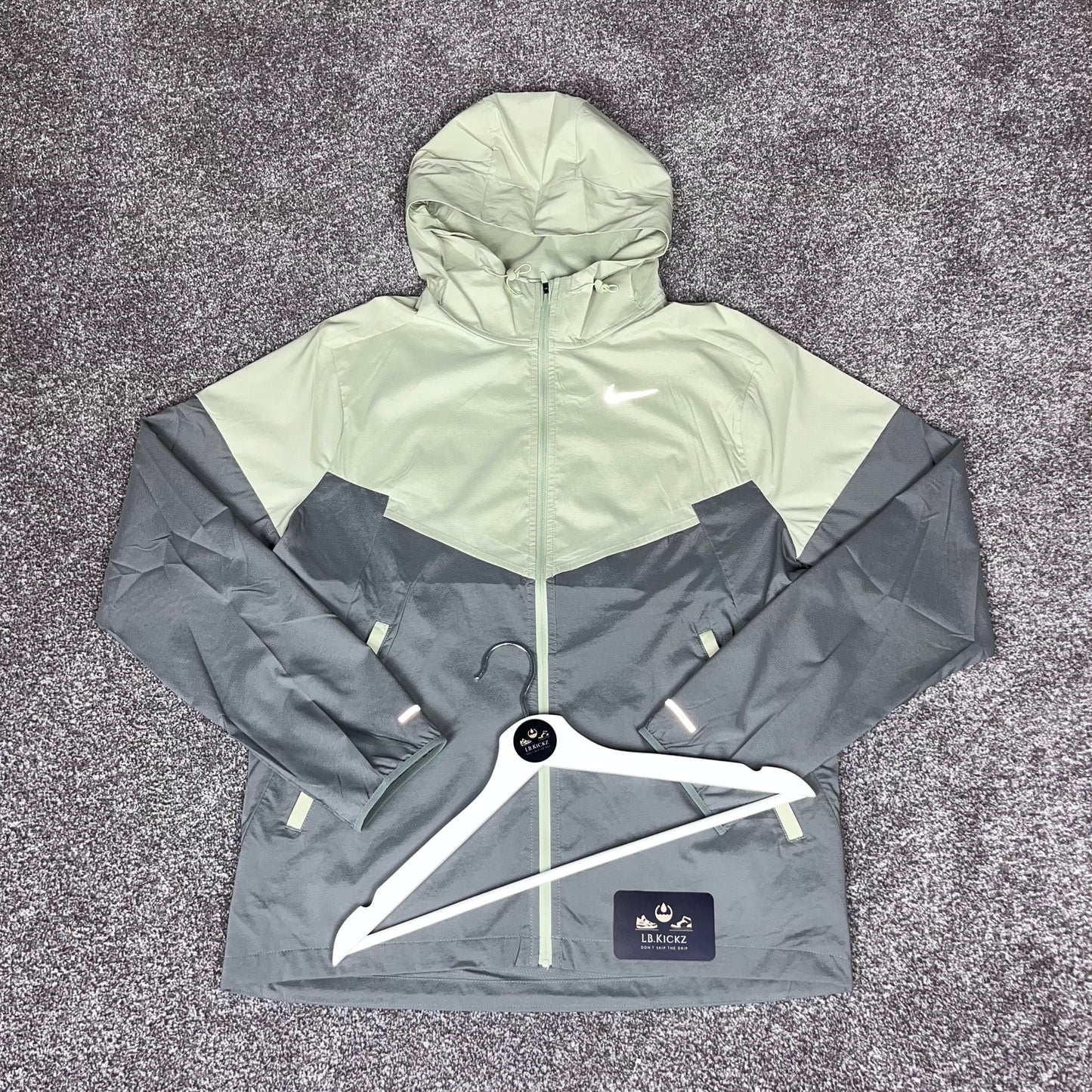 Nike UV Windrunner Jacket 'Olive Aura'