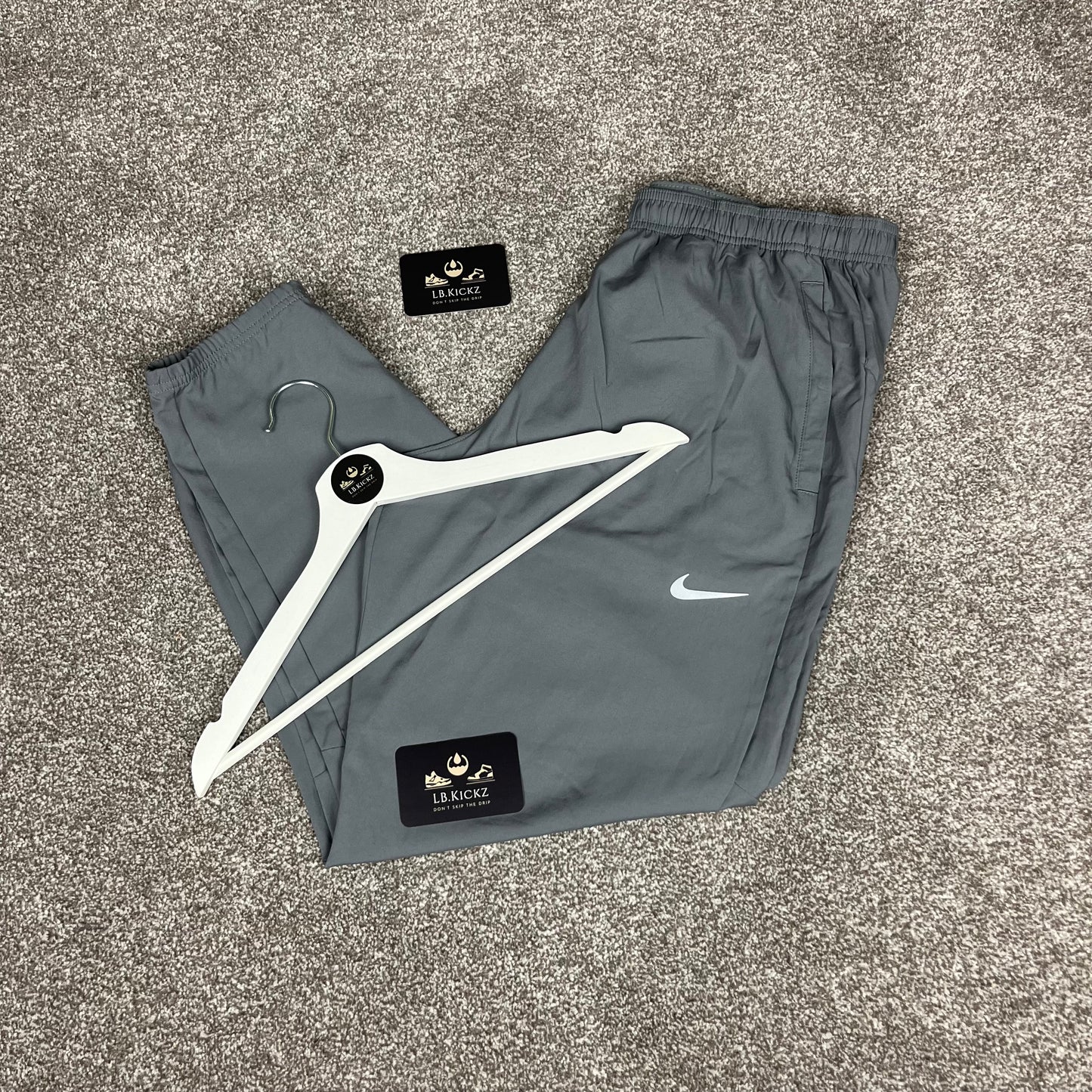 Nike Challenger Woven Track Pants 'Grey'