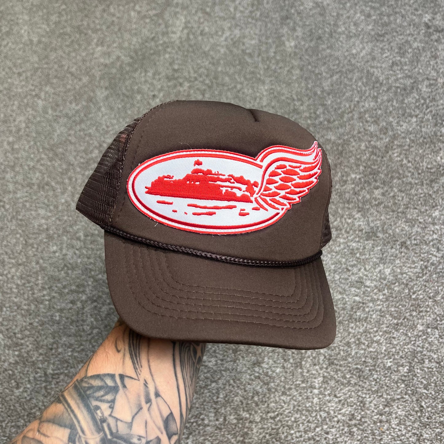 Corteiz Wing Trucker Cap 'Brown/Red'